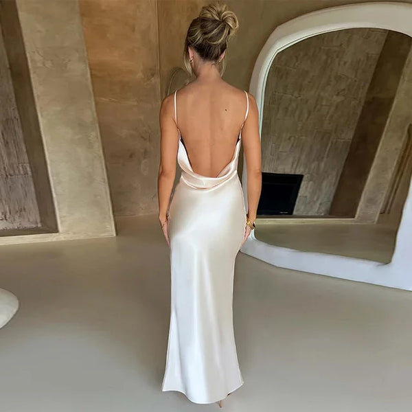 KARIN - Dam Ryggfri Bodycon Satin Maxiklänning med Snörning