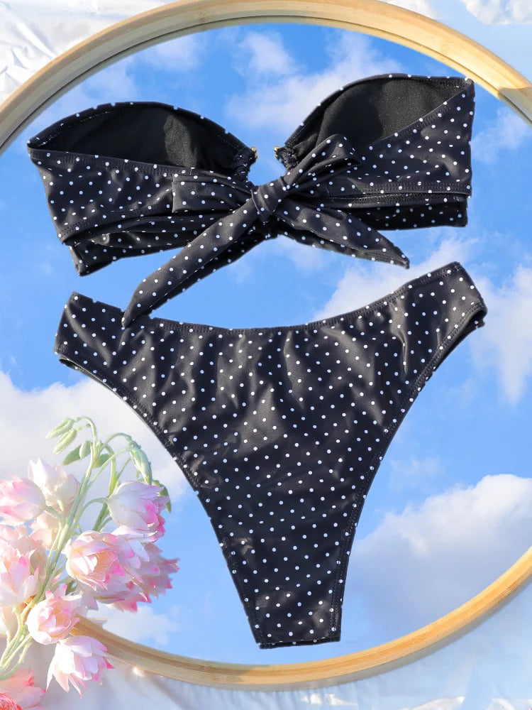 LAURE - Elegant Bikini-Set med Polka Dots