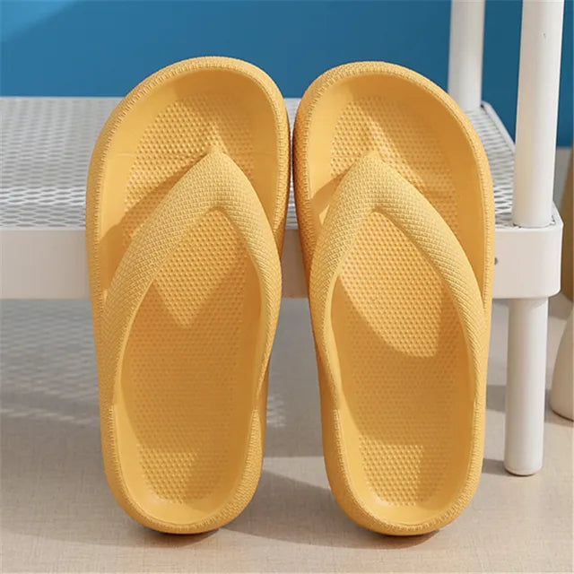 MATTIAS - Unisex Soft Sole Flip Flops: Sommar Strand Halkfria Moln Tofflor med Tjock Plattform och Clip Toe