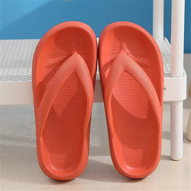 MATTIAS - Unisex Soft Sole Flip Flops: Sommar Strand Halkfria Moln Tofflor med Tjock Plattform och Clip Toe