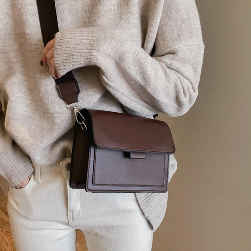 NINA - Kvinnors PU-läder Crossbody Kvadratisk Väska med Justerbar Axelrem