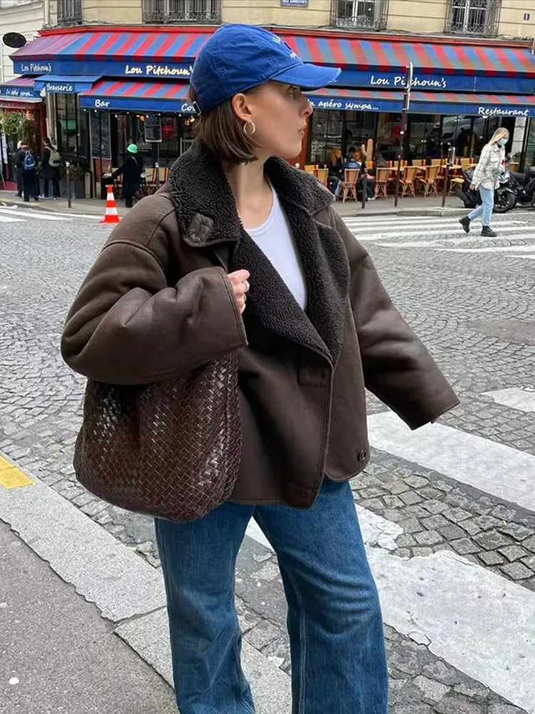 SARAH - Söt oversized kappa med teddyfoder